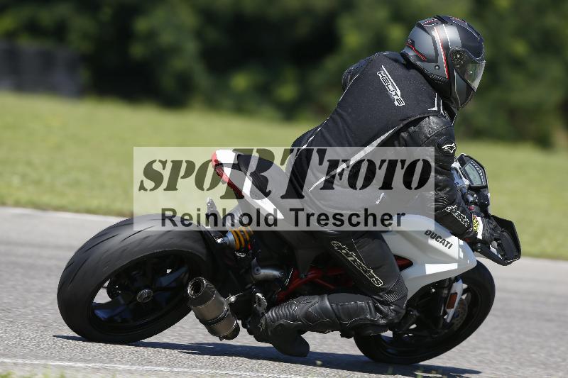 /Archiv-2024/56 10.08.2024 Plüss Moto Sport ADR/Freies Fahren/007